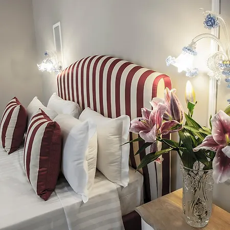 Pensión Babuino Grand Luxury 3*